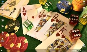 Pengguna membaca bonus mingguan di ponsel